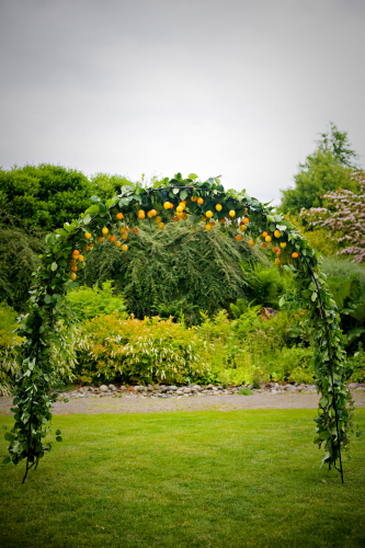 archway decorated with lemons and mandarins, Oregon Gardens, Françoise Weeks