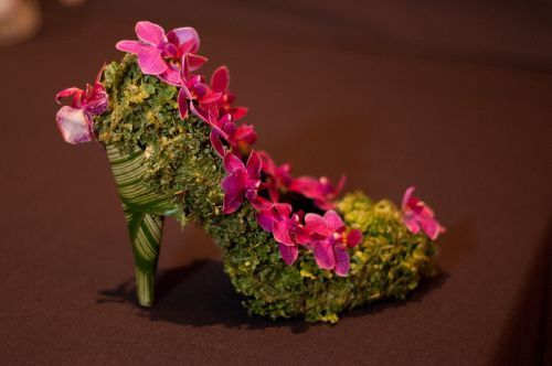 botanical shoe with moss and fushia orchids, Portland Art Museum, Françoise Weeks
