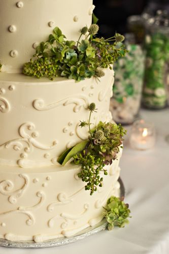 cake decorated with green texture, Surfsand Hotel, Françoise Weeks