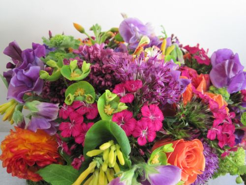 lilacs, ranunculus, sweetwilliam, sweetpeas and texture, Françoise Weeks